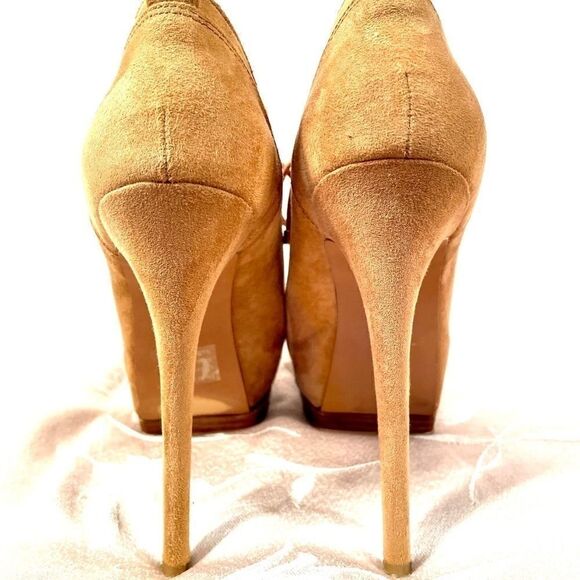 TAN SUEDE TIE UP ANKLE BOOTIES 5.5” HEEL SIZE 8.5 - Picture 5 of 6